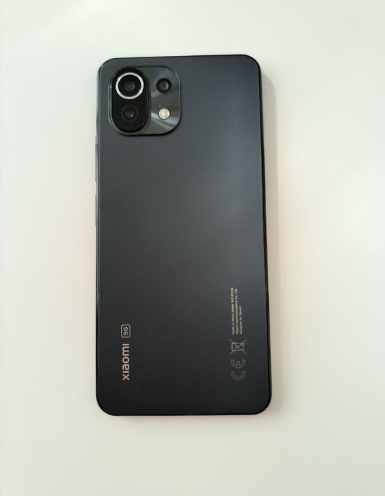 Продам смартфон Xiaomi mi 11 lite 6/64