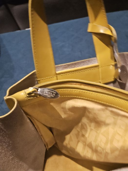 Torebka FURLA żółta.