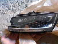 Lampa Przedna SKODA XENON Uszkodzona