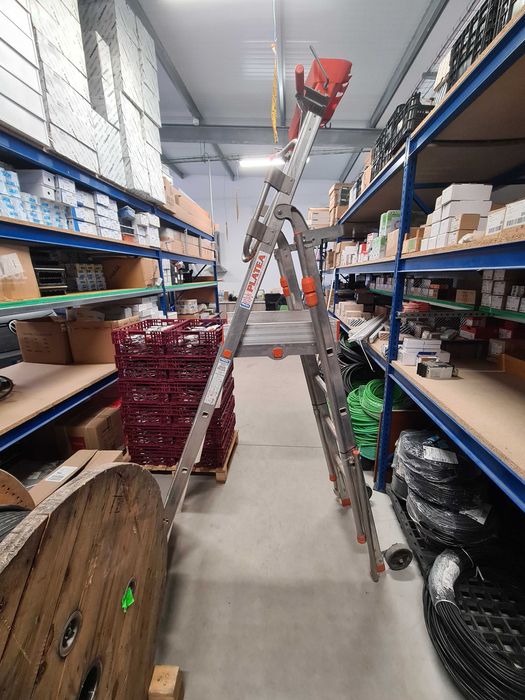 Escadote plataforma de segurança