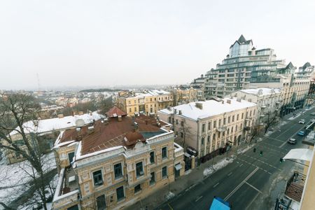 Квартира посуточно,Киев, Деснянский район,Троещина,Маяковского #12