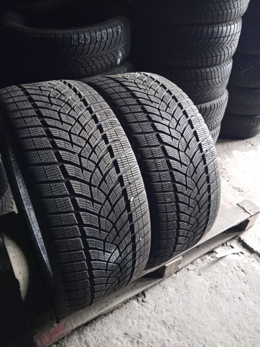 265.35.22 GoodYear 2шт зима шини гума склад Харків Шиномантаж з Європи