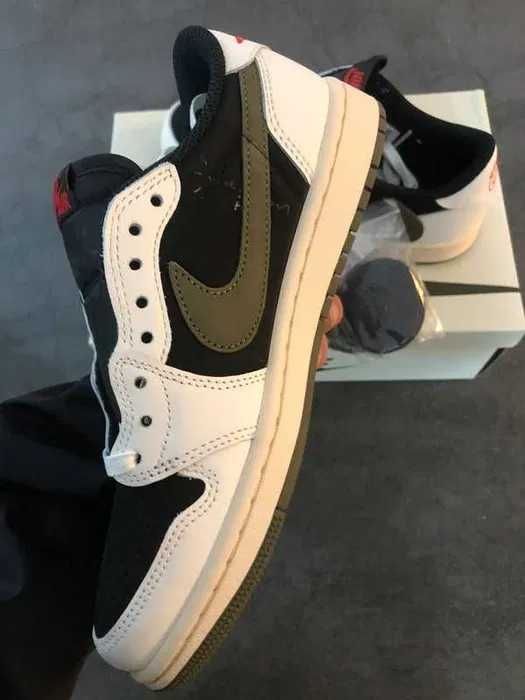 Buty Nike Retro Low OG SP / jordan 1 / Olive / Travis Scott R.40