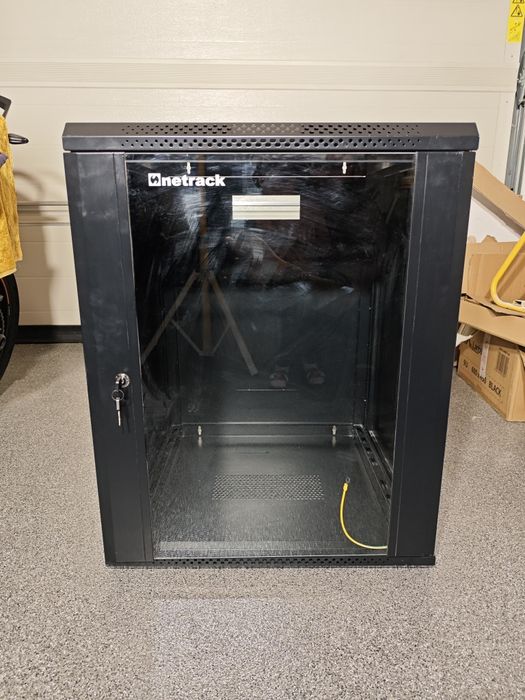 Szafa wisząca RACK 19" 15U, 600mm, Netrack F-Line