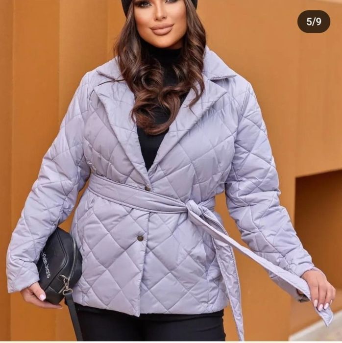 Жіноча куртка осіння