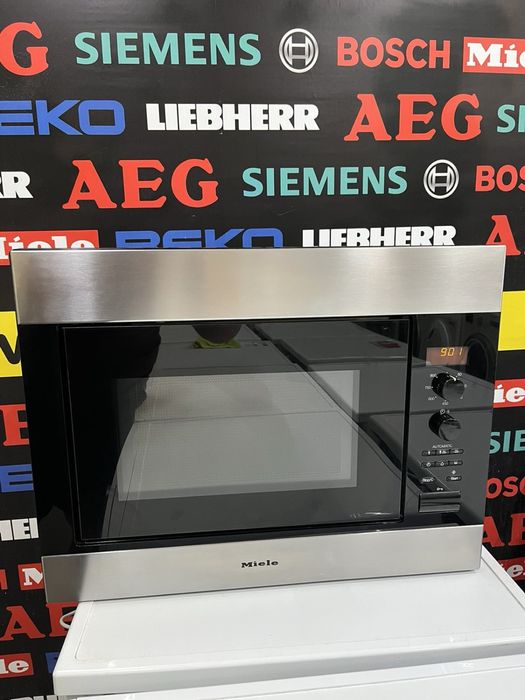 Мікрохвильова піч Miele M8161-2. Уживані Німеччина. Код 2131