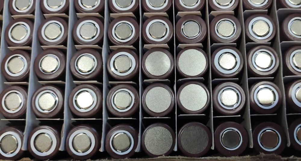 Новий високотоковий акумулятор LG INRHG2 18650 3000 мАч 20А. LG 18650