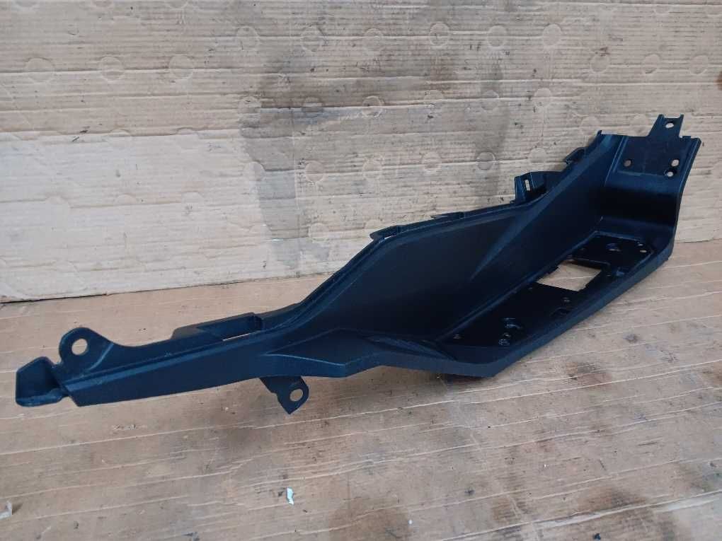 Carenagem pousa pés direita Honda NSS125 / 300 / 350 Forza