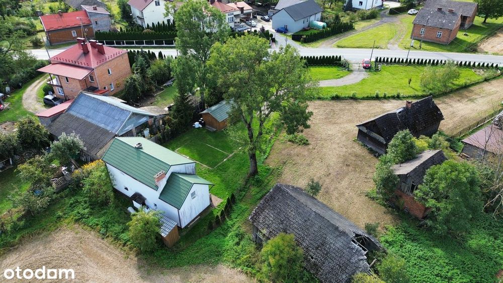 Działka 39 arów z domem drewnianym i zabudowaniami gospodarczymi!