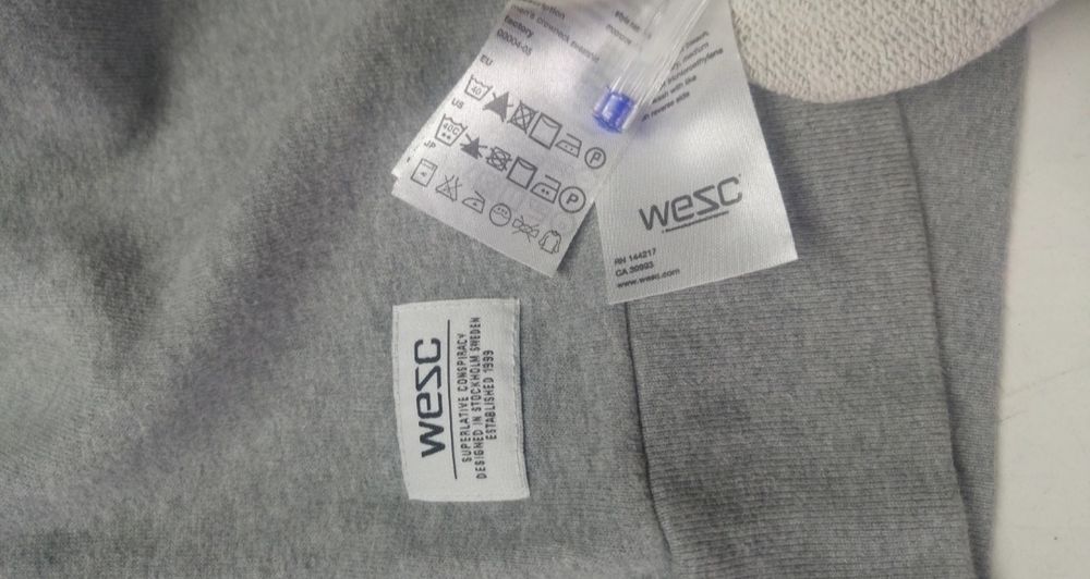 Sweatshirt / Sweater Wesc