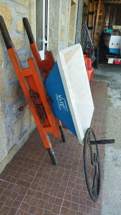 Relador de uvas em bom estado.