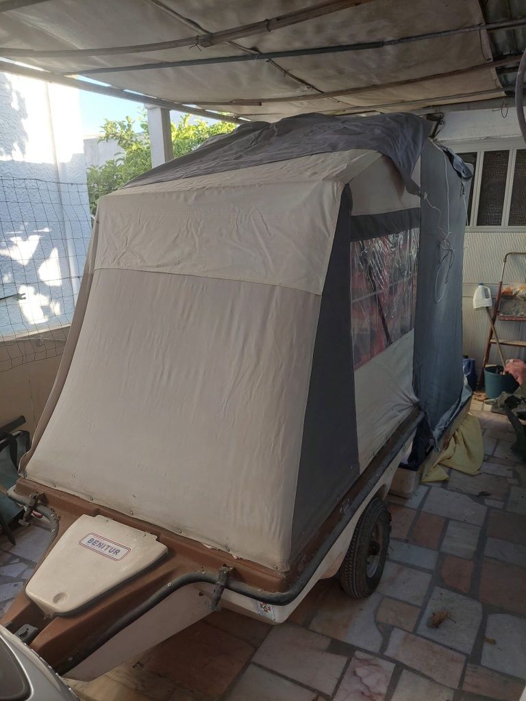 Vendo Atrelado tenda