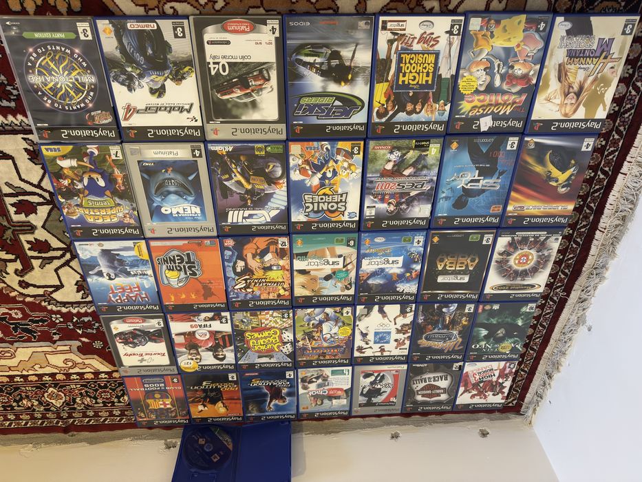 35 Jogos Playstation 2 + Monster Hunter (sem capa)