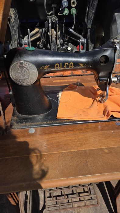 Maquina costura alfa vintage