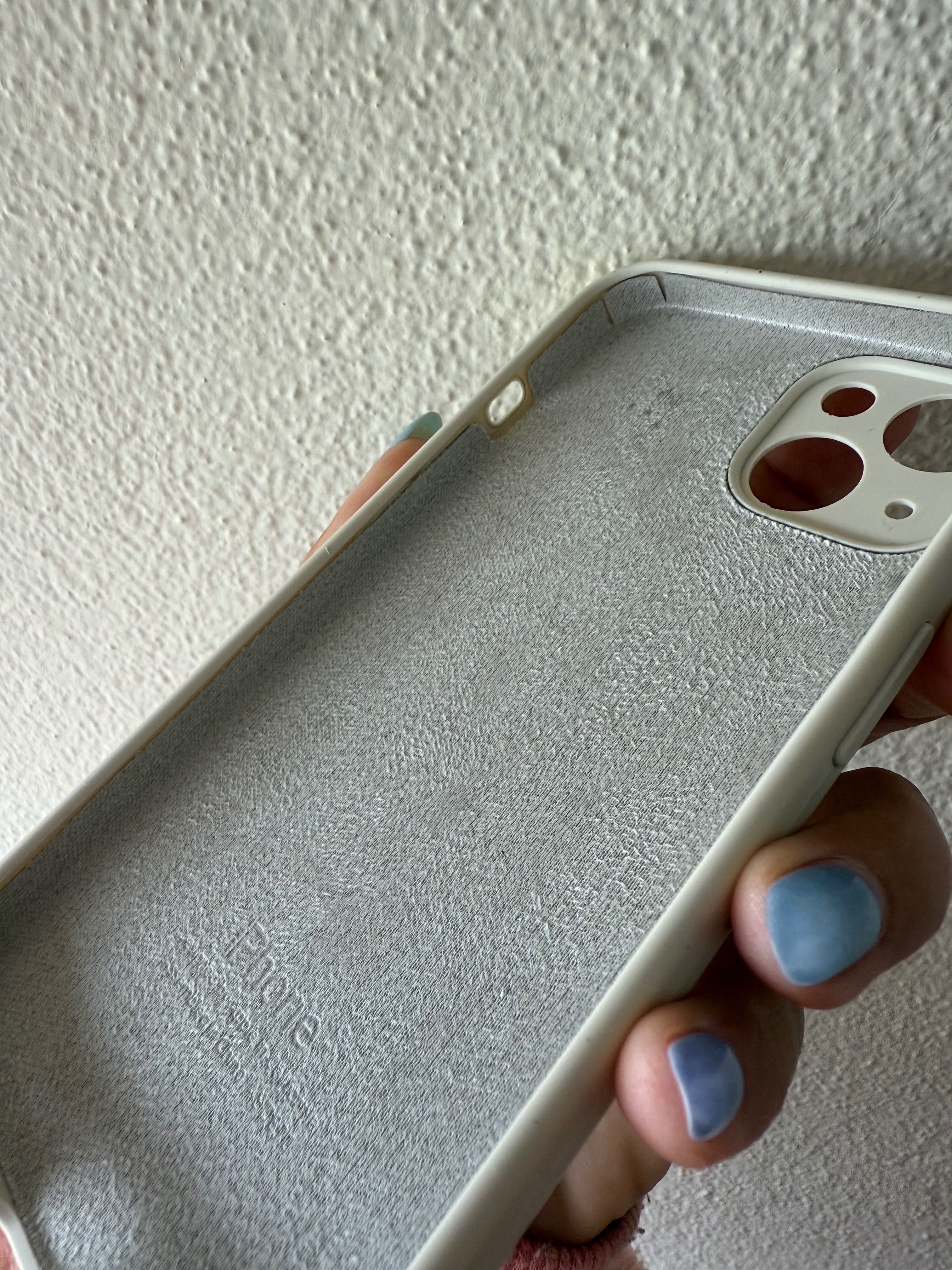 Capas iPhone 13 usadas poucas vezes