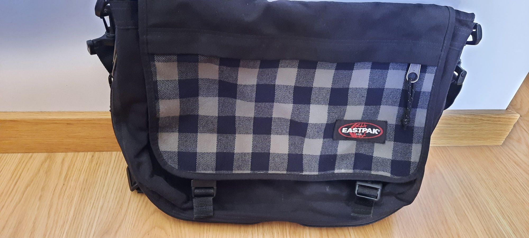 Mochila de ombro Eastpak