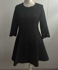 Czarna sukienka piankowa by o la la r. M 38