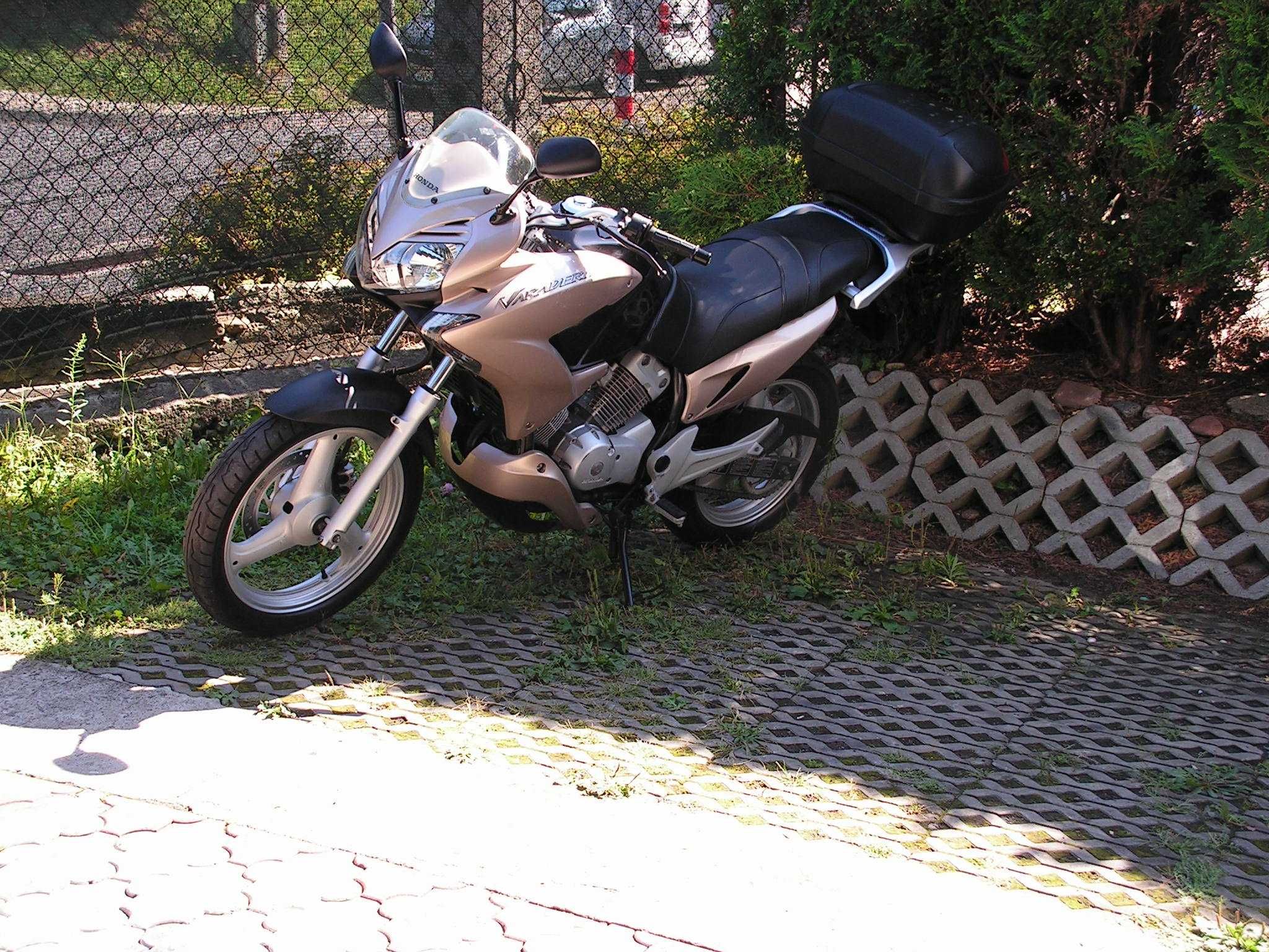 HONDA VARADERO 125 XL LIFT WTRYSK KUFER shadow cbf cbr wr 2008r. Kat B