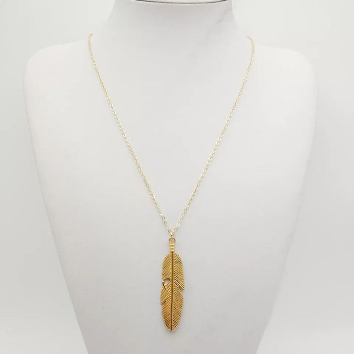 Naszyjnik piórko z łańcuszkiem biżuteria