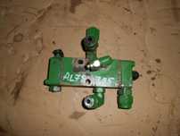 Zawór hamulcowy hydrauliczny przyczepy John Deere 7800