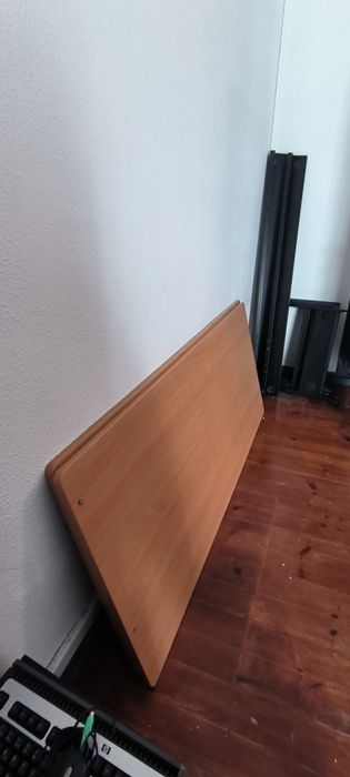 Lote Escritório,3 secretárias,2 Bl Rodados,Mesa Reuniões, 3 Cadeiras