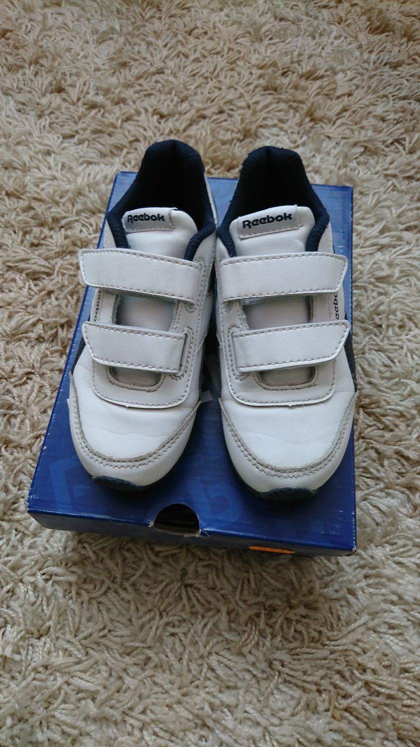 Кроссовки белые кожаные Reebok 17.5 см кросівки шкіряні білі оригінал