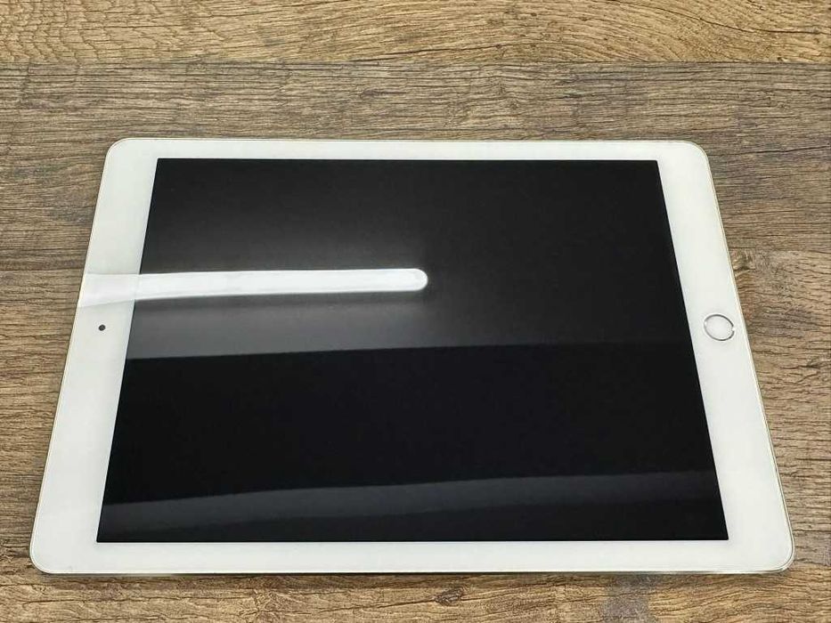 iPad Tablet Apple Pro 9.7-inch 128GB Silver A1673 stan bdb gwarancja