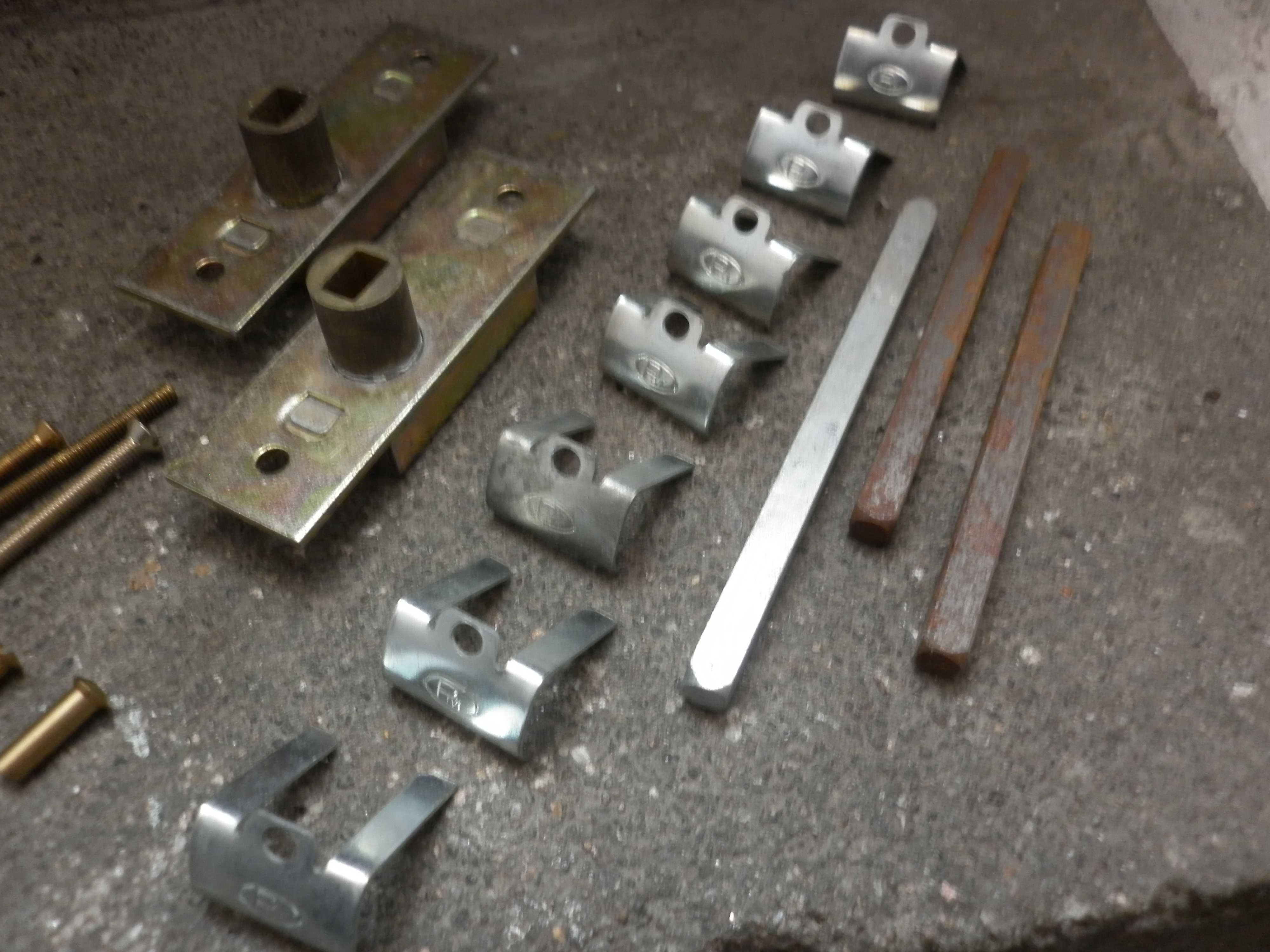 fechaduras e manípulos para portas