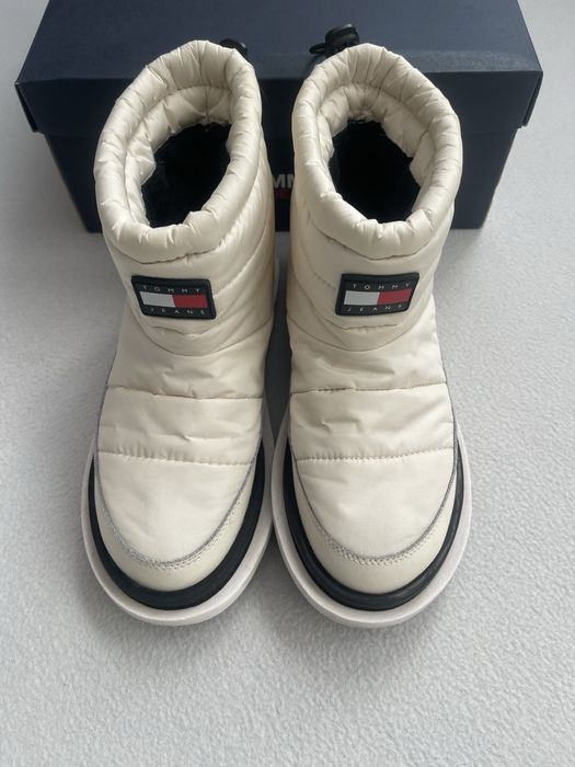 Дутики, ботинки, сапоги Tommy Hilfiger