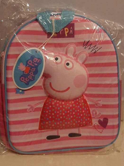 Większy plecak Peppa Pig nowy z oryginalną metką papierową wypukły