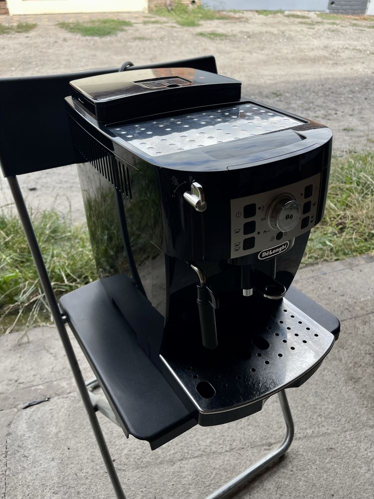 Кавомашина DELONGHI Magnifica S