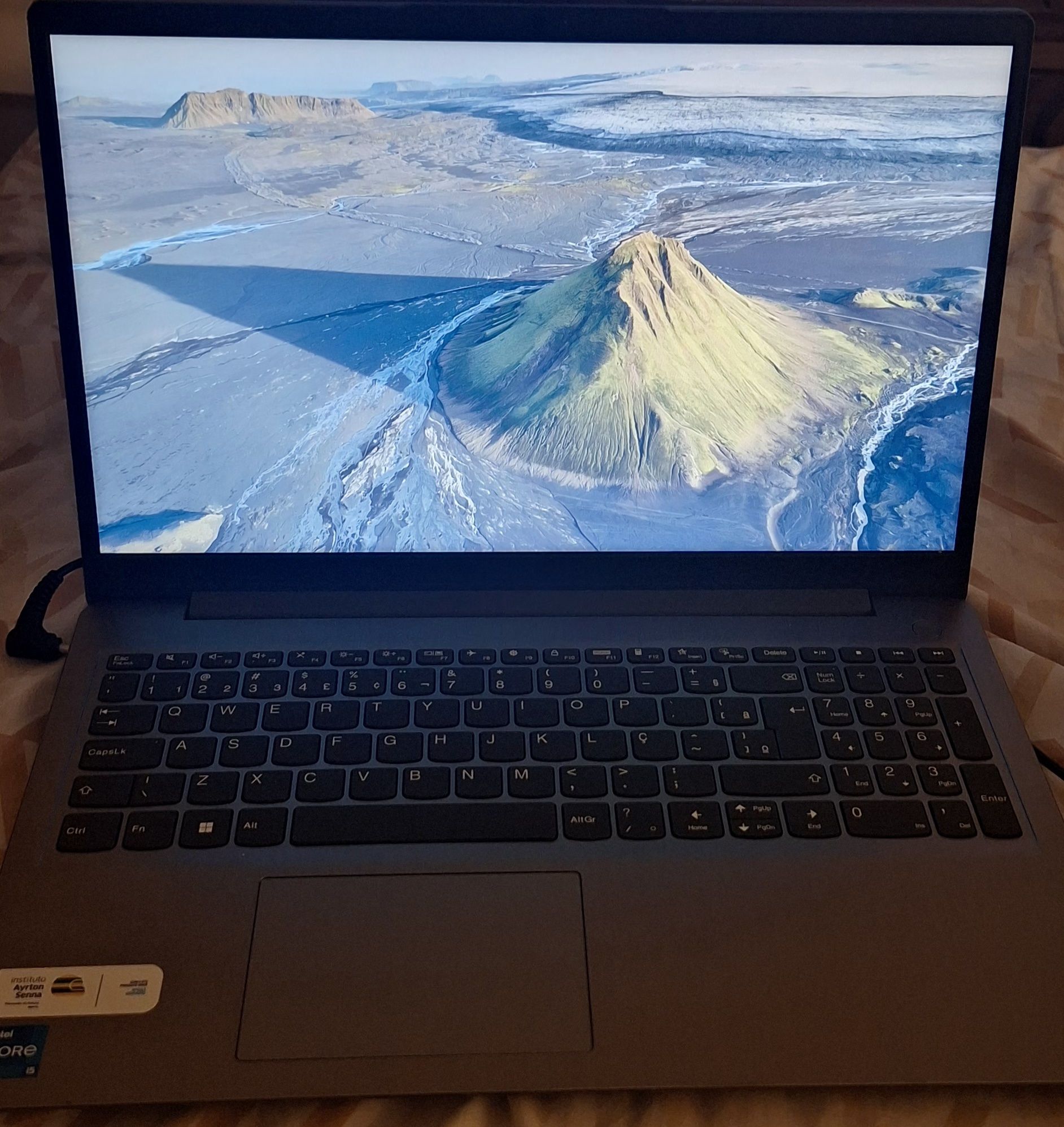 Portátil lenvo ideapad cores i5 512 ssd 8 Gb de memória Ram