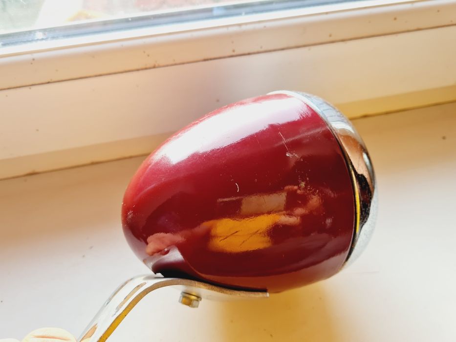 Zabytkowa lampa przód