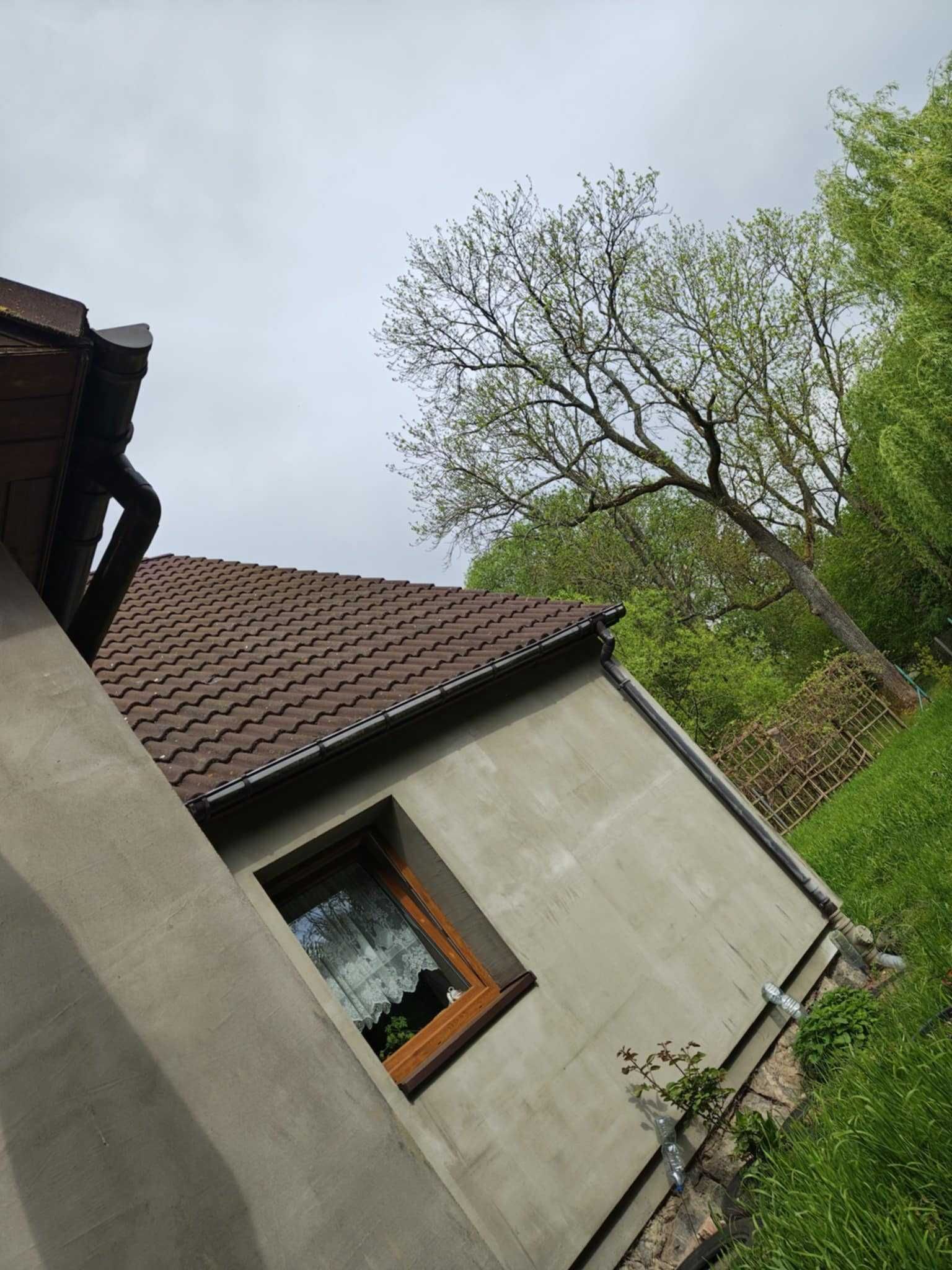 Dom  parterowy z poddaszem użytkowym 200 m na działce 600m + 4400m