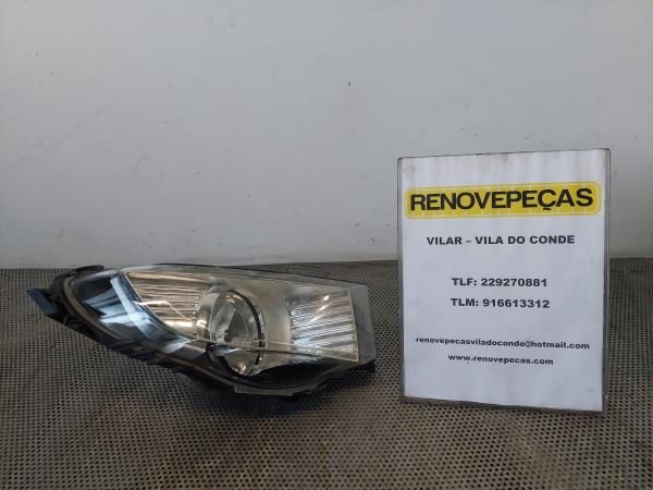 Farol nevoeiro frente esquerdo OPEL Insignia A (G09)