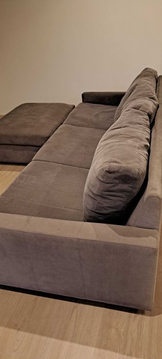 Sofa cinza com puff