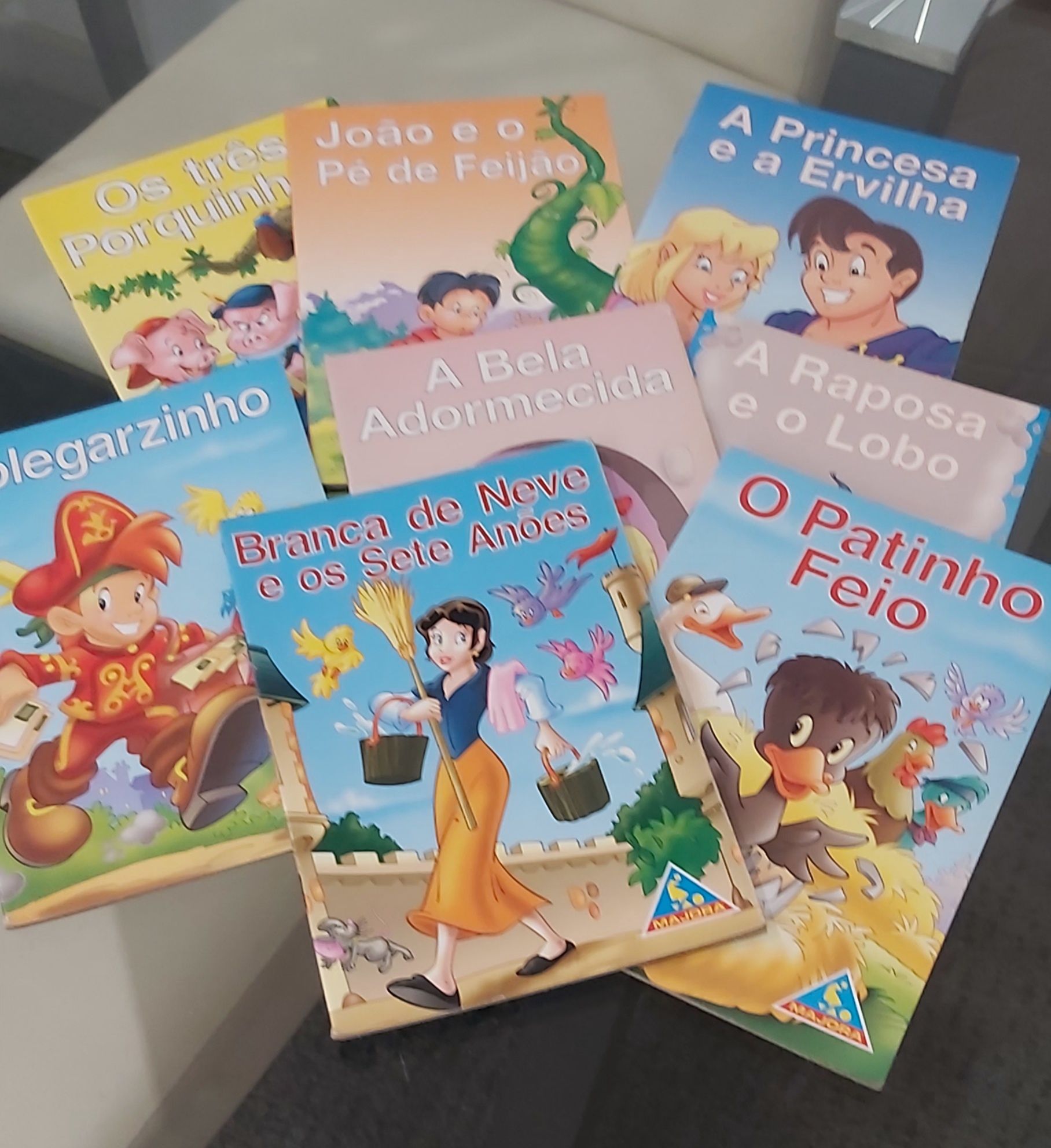 Varias historias de crianças