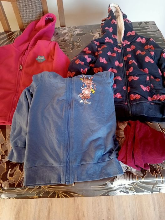 Bluzy dziewcz.3. (2ocieplane,1 nie ocieplana)110/116