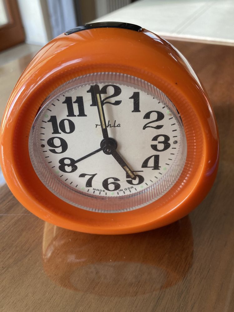 Zegarek budzik Ruhla pomarańczowy
