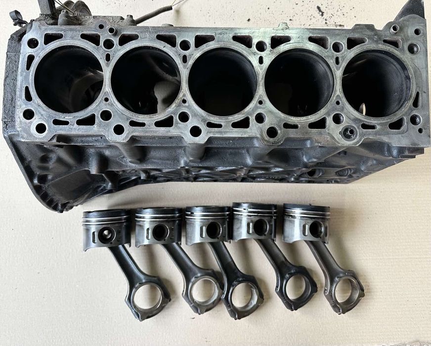 Блок двигуна Jeep Grand Cherokee WJ 2.7 crd 1999/2005 Розборка !!!