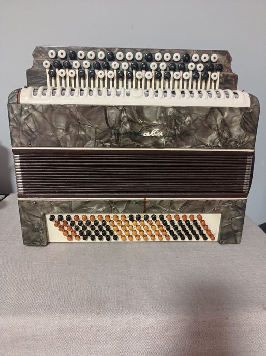 Баян Полтава под ремонт