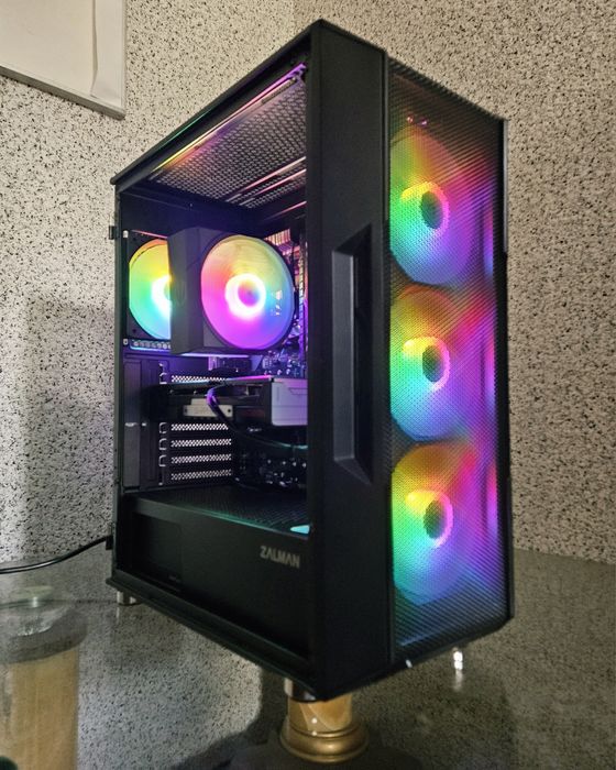 Świetny Komputer gamingowy RX 9060XT/RYZEN 5700/16GB/1TB/GWARANCJA!