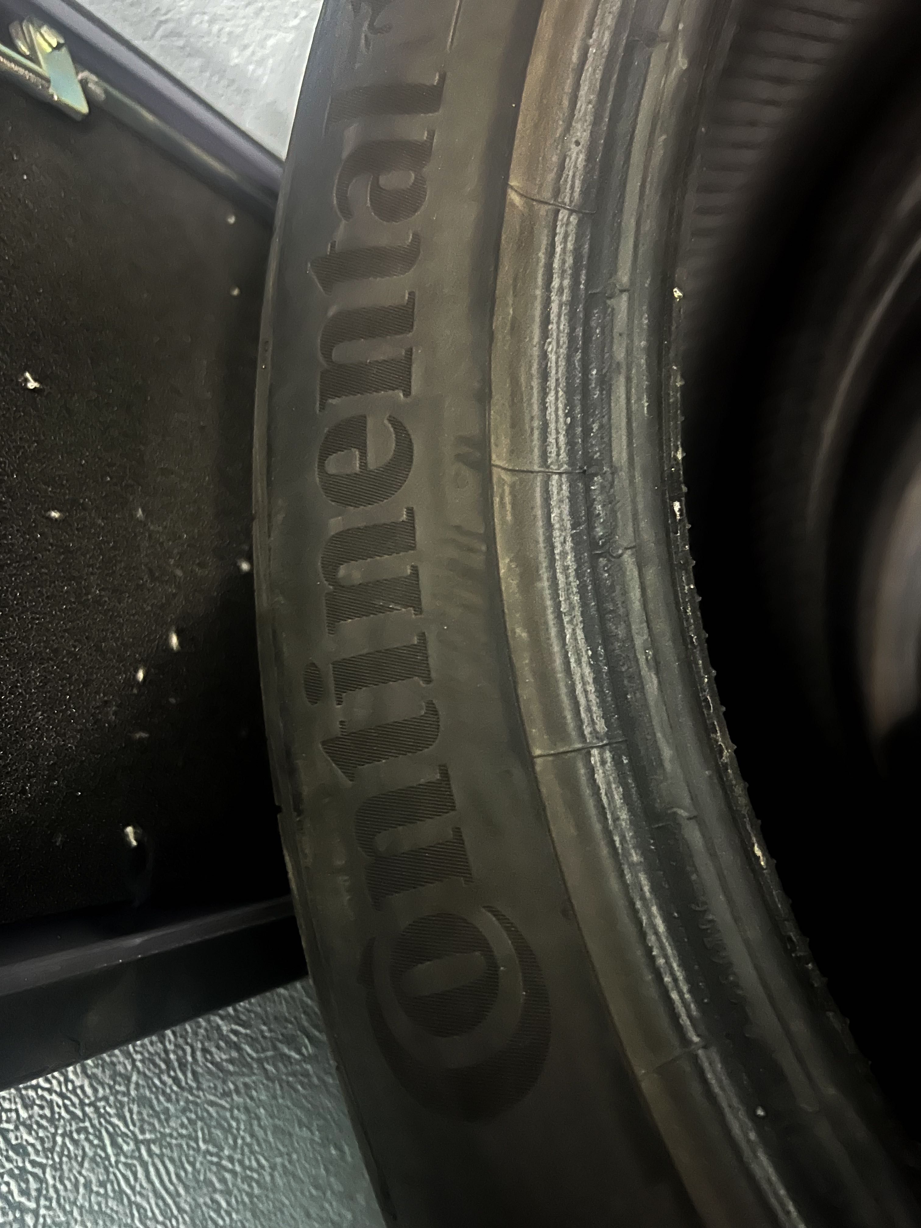 Continental Premium Contact 6  235/45 R19 99V XL V