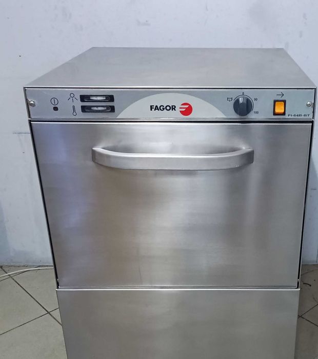 Zmywarka wyparzarka Fagor FI 64 B z pompą odpływu