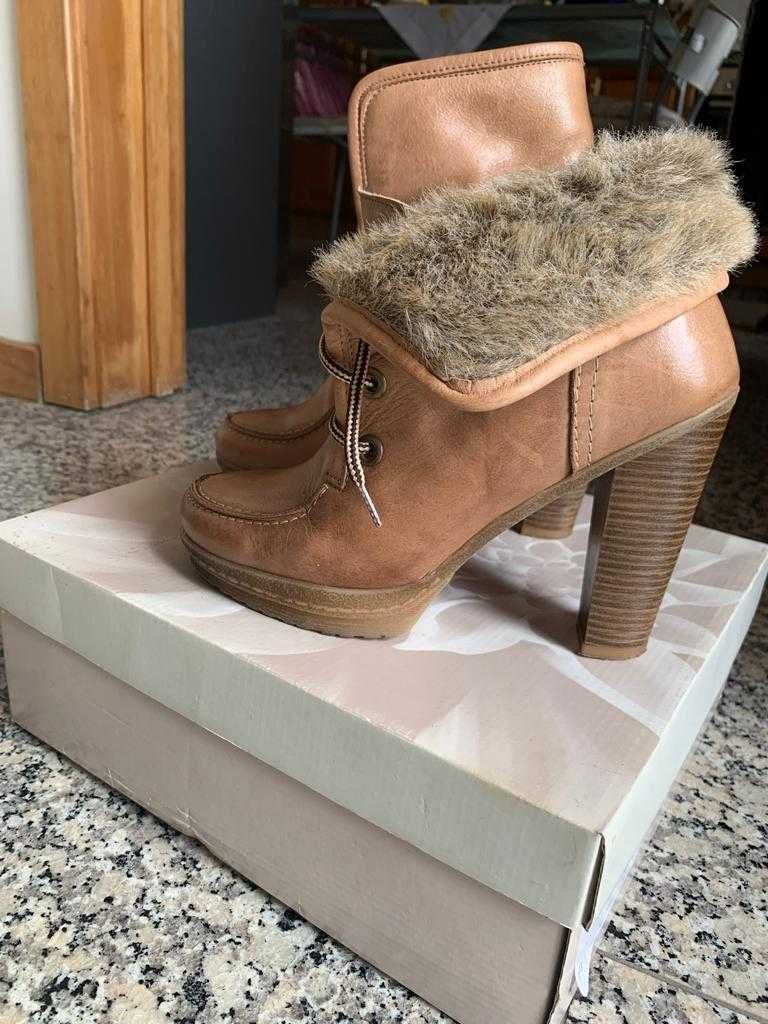 Botins Camel com Pêlo