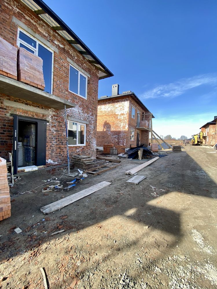 Продаж | Таунхаус біля Сихова, Зубра | 90+30 м² |