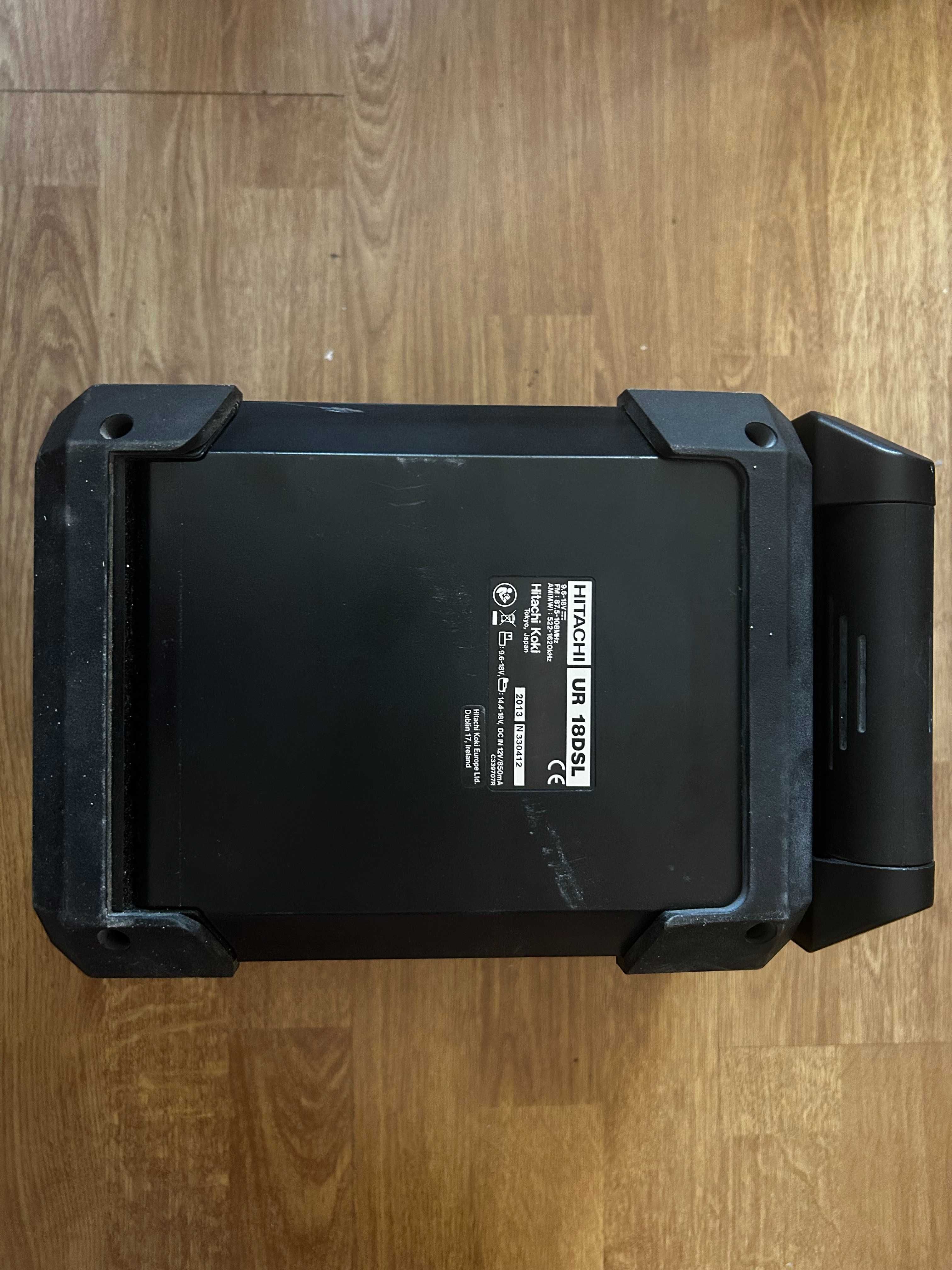 Radio Hitachi UR18DSL + bateria i zasilacz