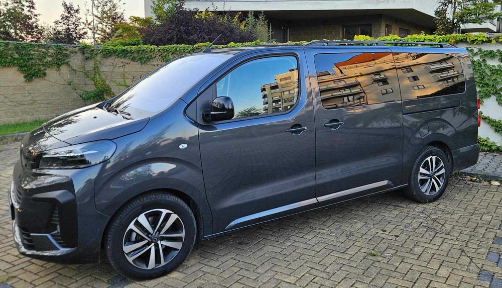 Wynajem busa, wynajmę busa 9 osób PEUGEOT Traveler Nowy busik, bus !