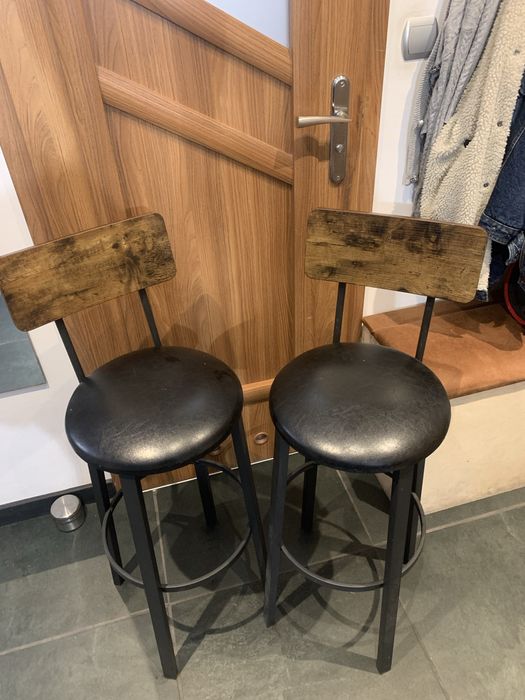 Wysokie krzesla 2szt