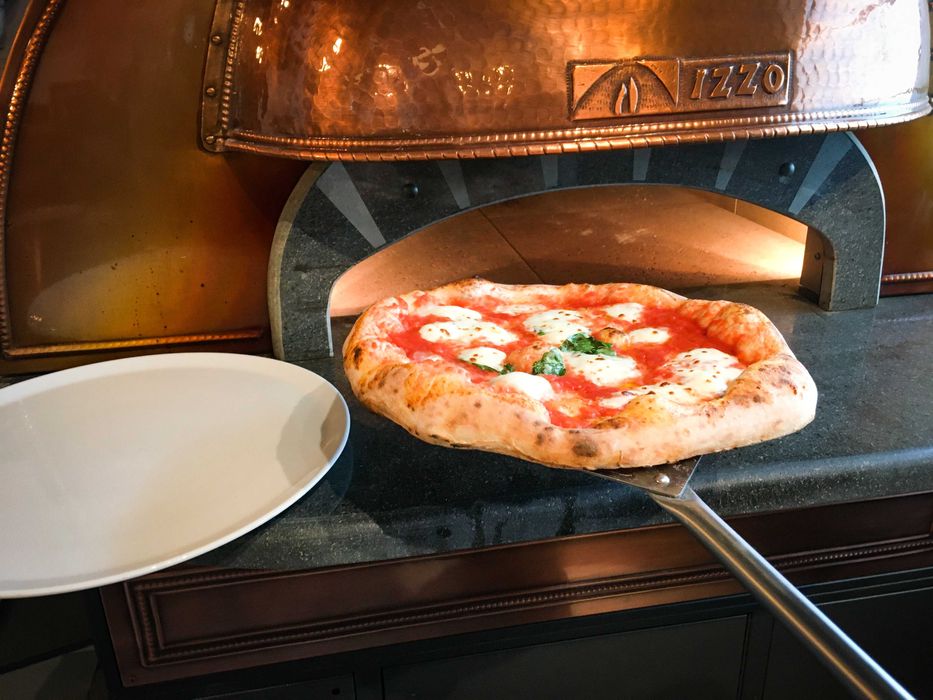 Kompletna pizzeria na woli